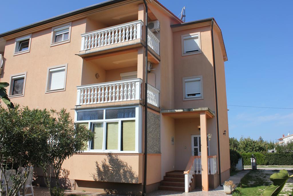 Apartments Dubravka Medulin Exterior foto